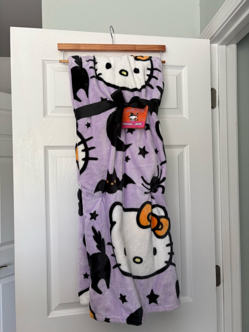 Hello Kitty Halloween Blanket